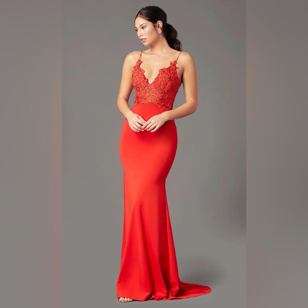 PromGirl Embroidered-Bodice Formal Prom Dress